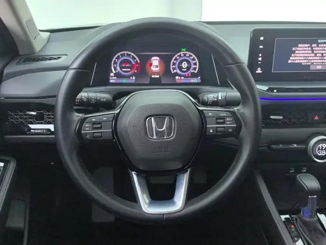 Honda Accord — Фото автомобиля 15