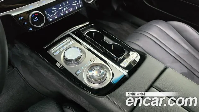 Genesis G80 RG3 — Фото автомобиля 12