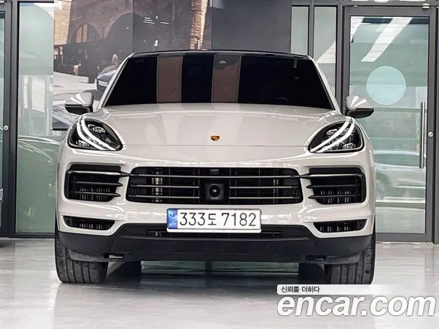 Porsche Cayenne — Фото автомобиля 3