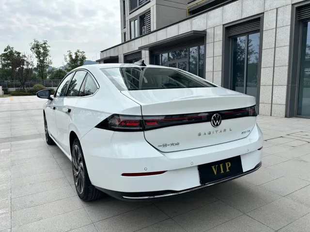Volkswagen Sagitar — Фото автомобиля 18