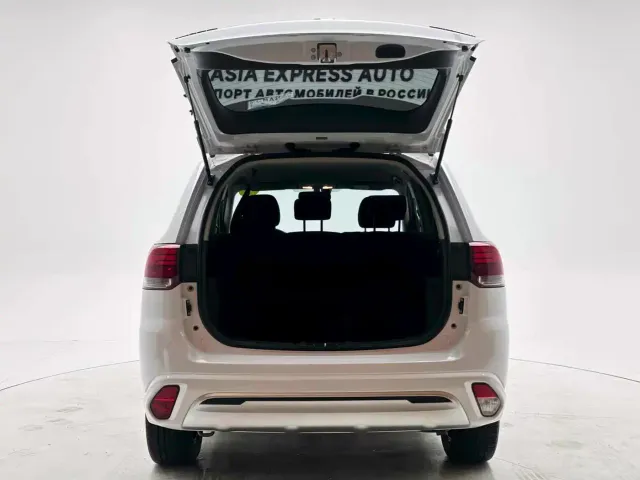 Mitsubishi Outlander — Фото автомобиля 7
