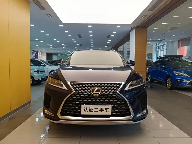 Lexus RX — Фото автомобиля 3