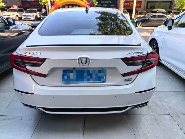 Honda Accord — Фото автомобиля 15