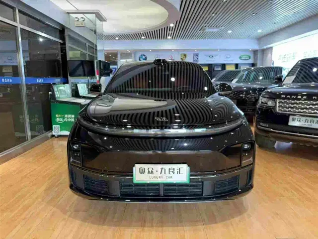 Li Auto L7 — Фото автомобиля 2