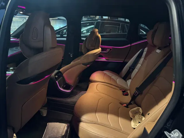 Mercedes-Benz E-Class — Фото автомобиля 7