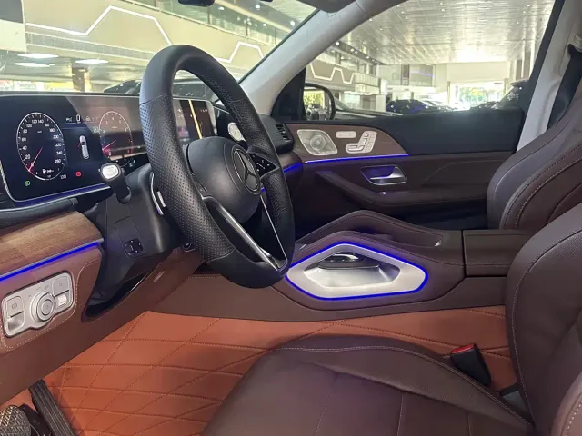 Mercedes-Benz GLE-Class — Фото автомобиля 4