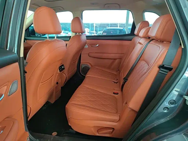 Landian E5 PLUS — Фото автомобиля 16