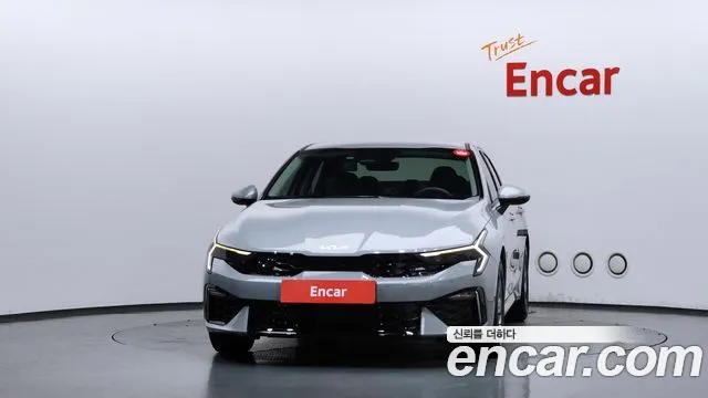 Kia K5 Новый K5 3 поколение 2.0 LPi(Для проката) — Фото автомобиля 2