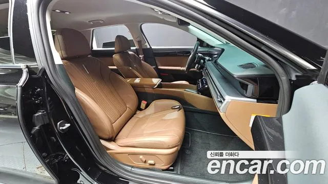Hyundai Grandeur GN7 — Фото автомобиля 16