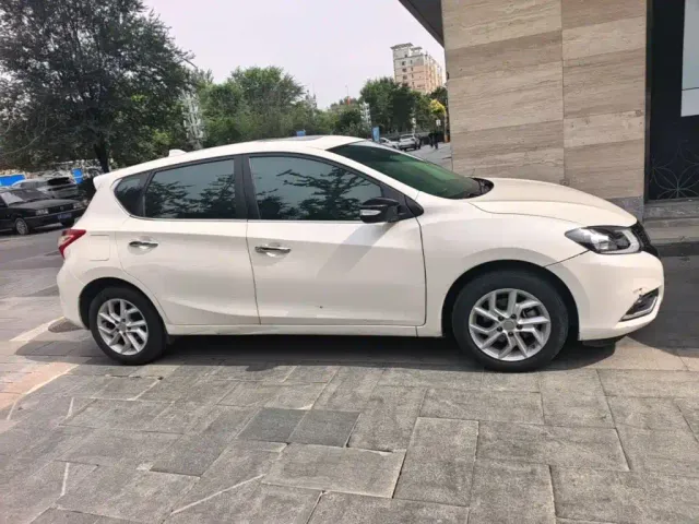 Nissan Tiida 2021 1.6L CVT Cool Edition — Фото автомобиля 26