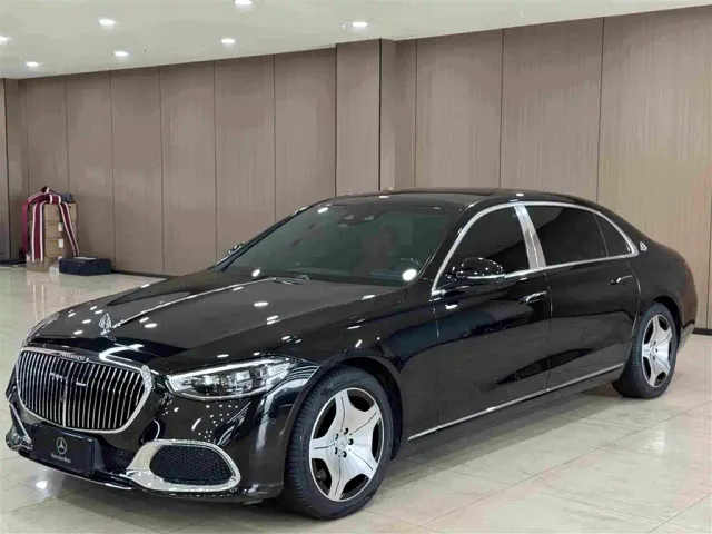 Фотография автомобиля — Mercedes-Benz Maybach S-Class