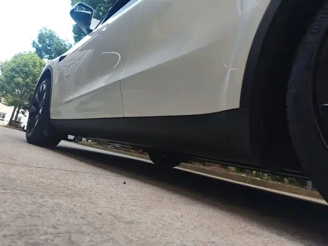 Tesla Model Y — Фото автомобиля 20