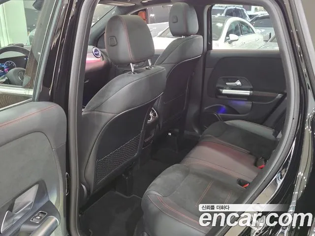 Mercedes-Benz GLA-Class — Фото автомобиля 12