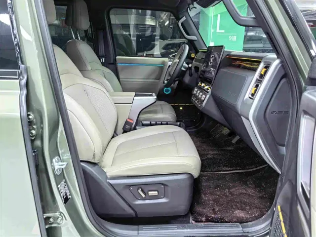 iCAR V23 — Фото автомобиля 11