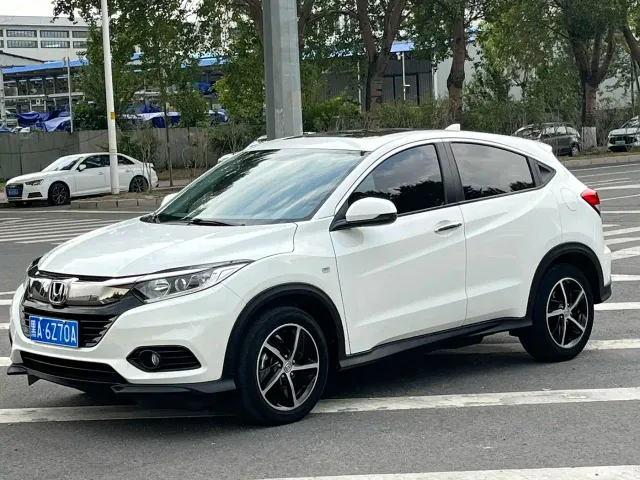 Фотография автомобиля — Honda Vezel