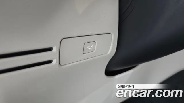 Вольво XC40 B4 Ultra Bright — Фото автомобиля 15