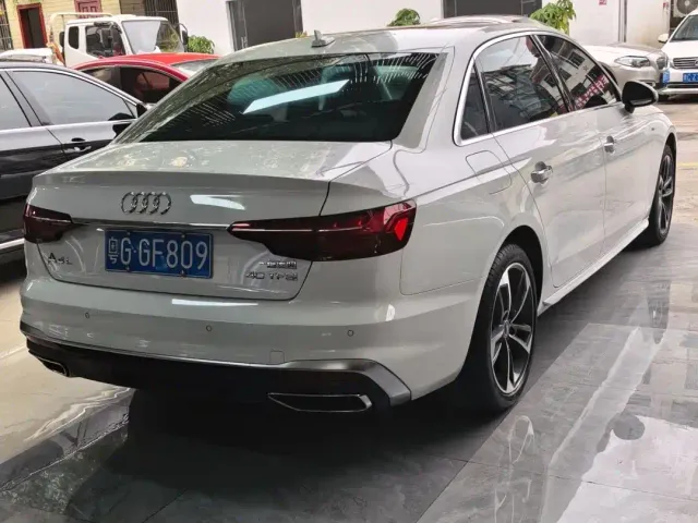 Audi A4L — Фото автомобиля 6