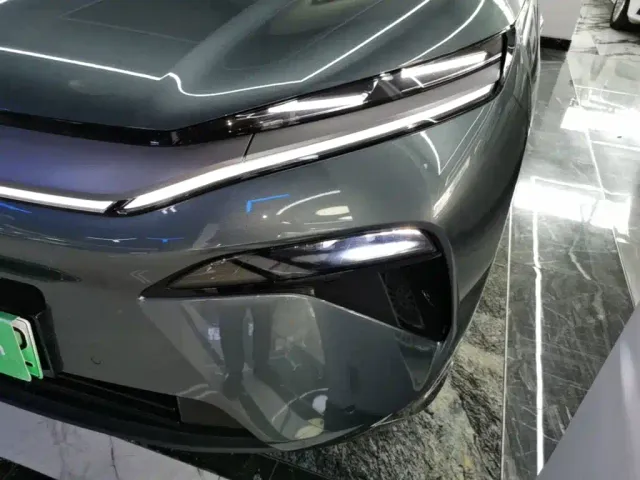 BYD Tang L — Фото автомобиля 23