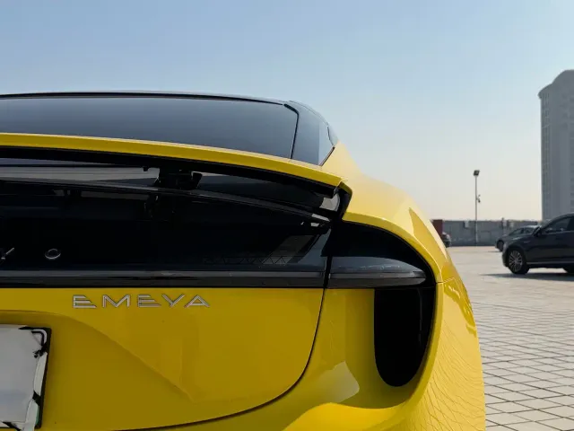 Lotus Emeya — Фото автомобиля 13