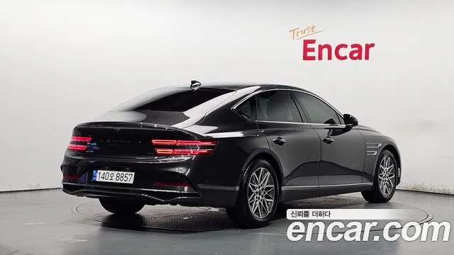 Genesis G80 Бензин 2.5 турбо AWD — Фото автомобиля 2