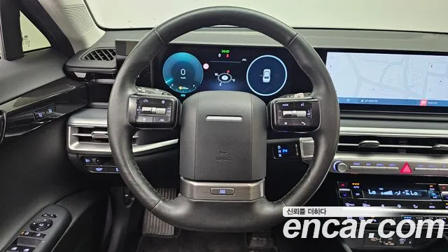 Hyundai Grandeur Grandeur (GN7) 2.5 Бензин 2WD — Фото автомобиля 13