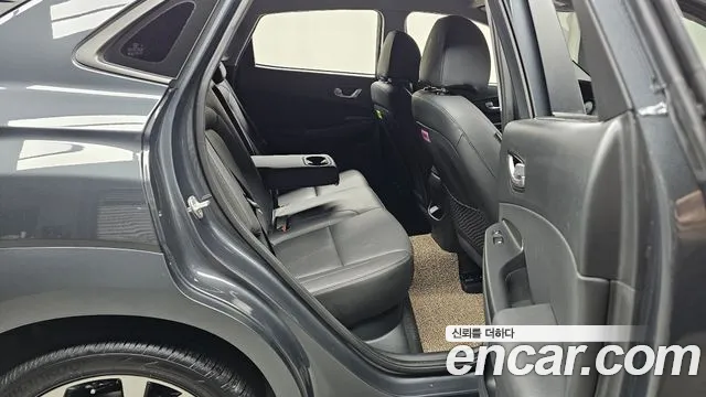 Hyundai Kona New — Фото автомобиля 17