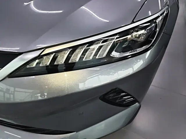 BYD Qin PLUS — Фото автомобиля 23