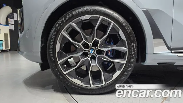 BMW X7 — Фото автомобиля 5