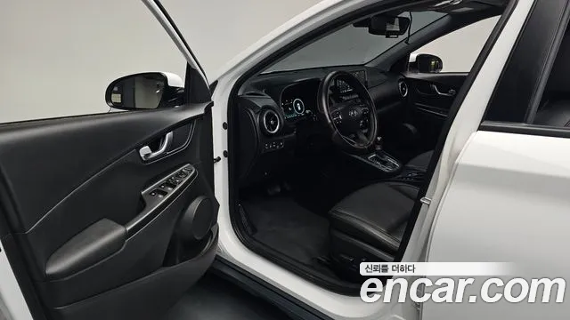 Hyundai Kona — Фото автомобиля 9