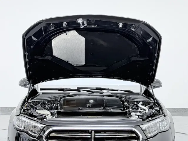 Mercedes-Benz E-Class — Фото автомобиля 12