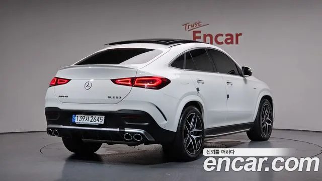Mercedes-Benz GLE-Class — Фото автомобиля 2