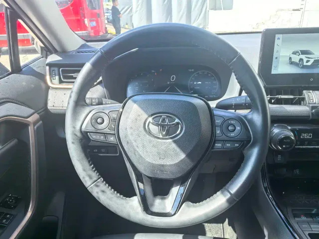 Toyota Wildlander — Фото автомобиля 10