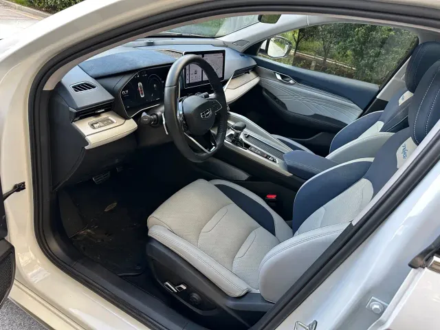 Geely Xingrui — Фото автомобиля 4