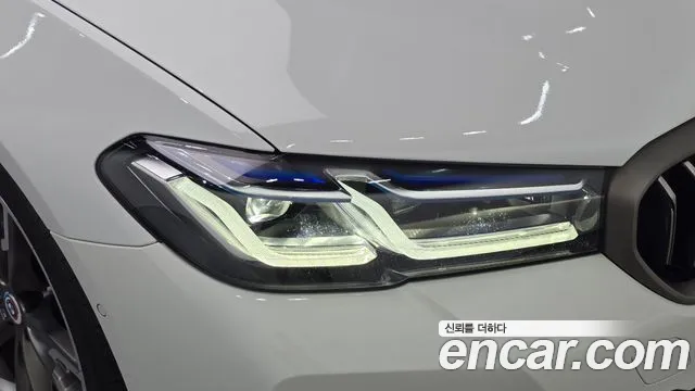 BMW 5 Series G30 — Фото автомобиля 7
