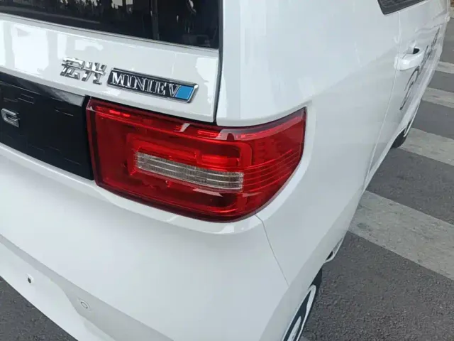 Wuling Hongguang Mini EV — Фото автомобиля 7