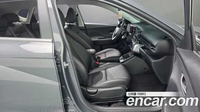 Hyundai Kona SX2 — Фото автомобиля 16