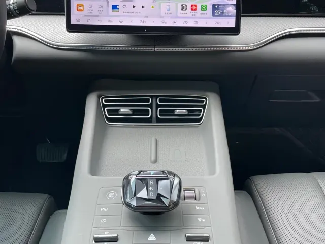 BYD Song Pro — Фото автомобиля 21