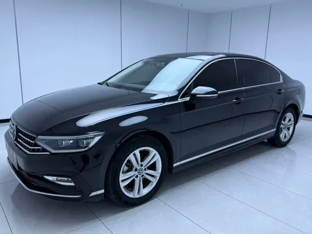 Фотография автомобиля — Volkswagen Magotan