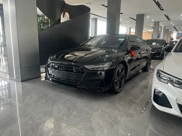 Фотография автомобиля — Audi A7L