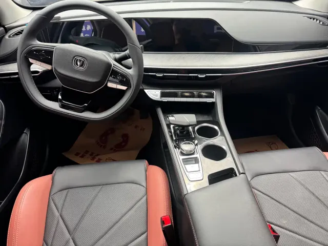 Changan Eado — Фото автомобиля 5