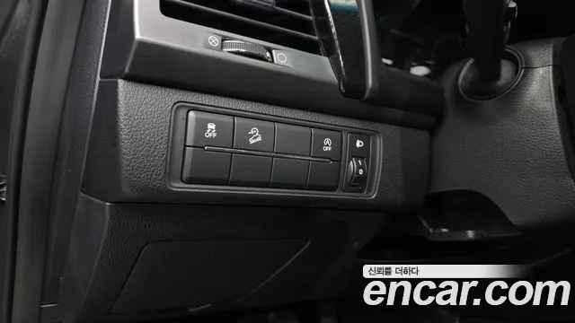 KG_Mobility_Ssangyong Rexton Новый Rexton Sport Дизель 2.2 4WD — Фото автомобиля 14