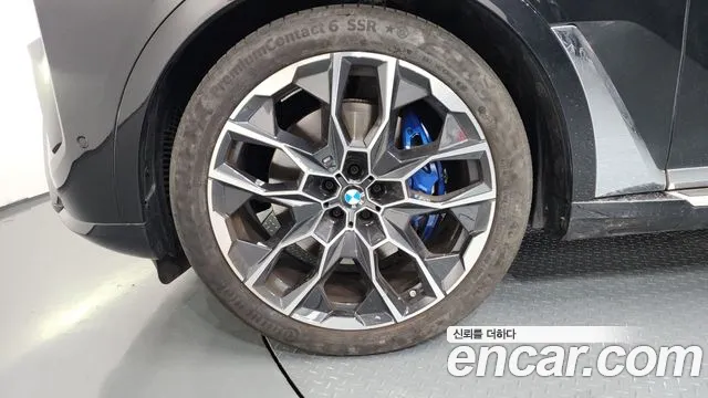 BMW X7 xDrive 40d M Sport 7 мест — Фото автомобиля 5