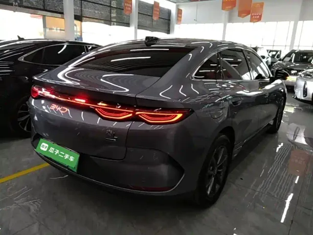 BYD Qin L — Фото автомобиля 6
