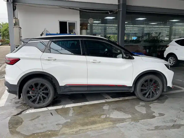 Geely Binyue — Фото автомобиля 7