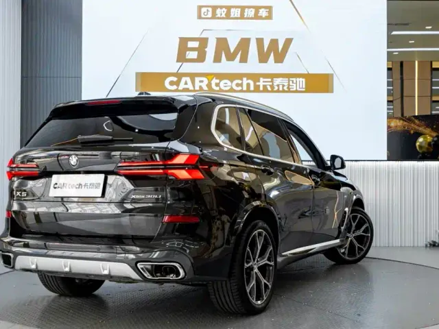 BMW BMW X5 2023 xDrive 30Li Premium M Sport Package — Фото автомобиля 7