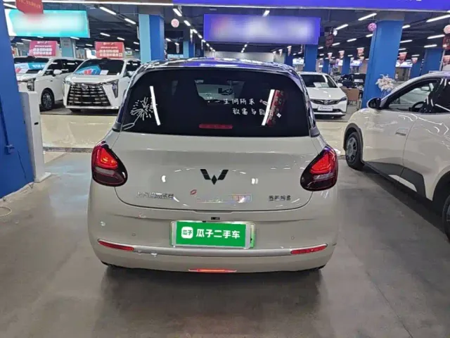 Wuling Bingo — Фото автомобиля 5