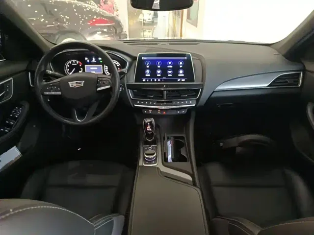 Cadillac CT5 — Фото автомобиля 9