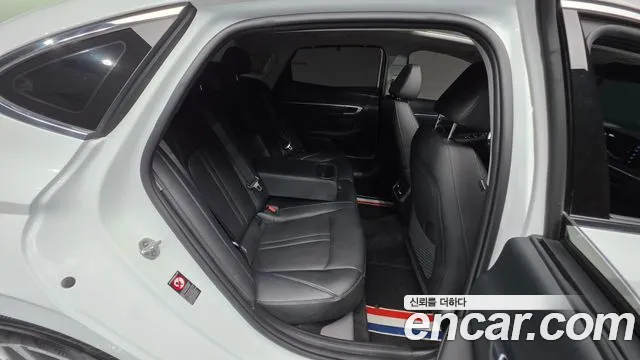 Hyundai Sonata — Фото автомобиля 13