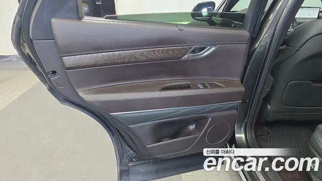 Genesis GV80 — Фото автомобиля 14