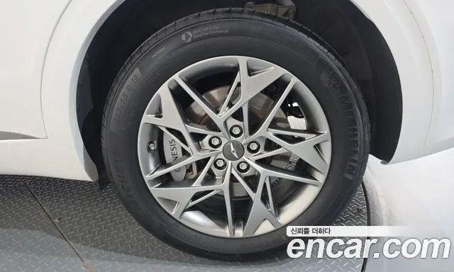 Genesis GV70 — Фото автомобиля 6